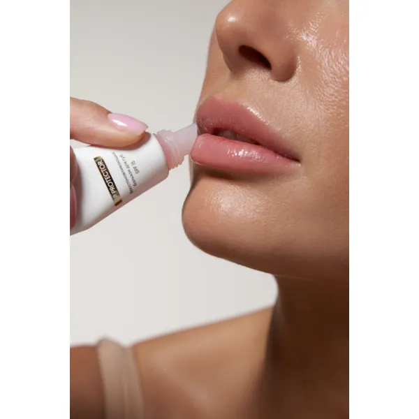 Восстанавливающий бальзам для губ REPART BALM SPF 15 FORMULA DR. LYUTER